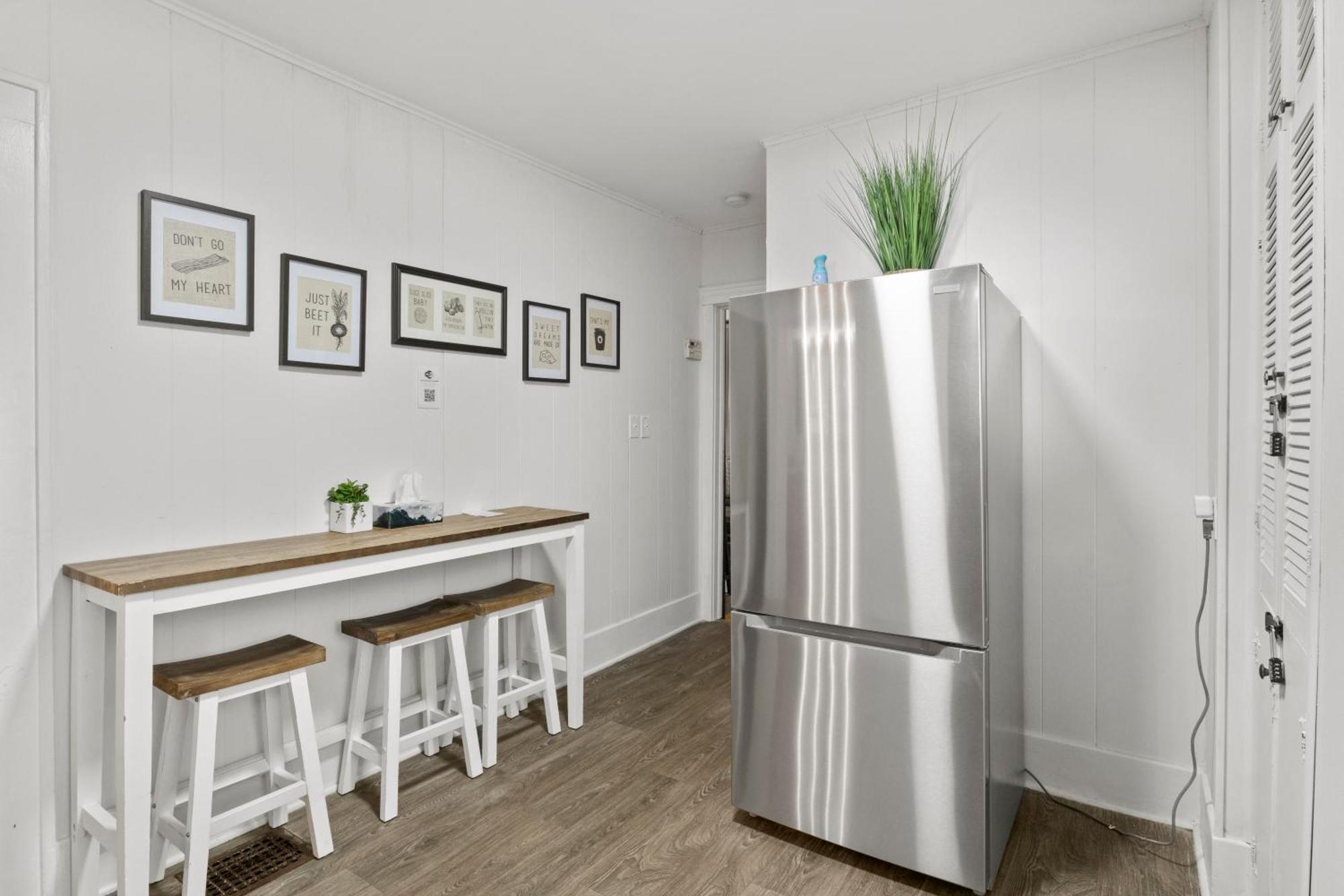King Bed-Full Kitchen-Self Check-In-Parking-Uofr Villa Rochester Eksteriør billede